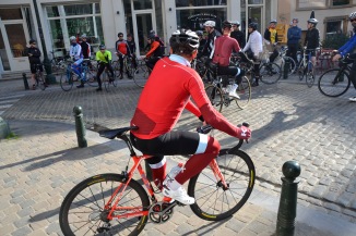 ©TIMB/Barry Sandland - Ekimov at Kring in Brussels, preeparing for the group ride